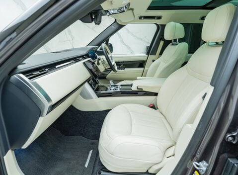 Land Rover Range Rover P400 AUTOBIOGRAPHY 18