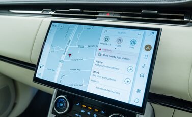 Land Rover Range Rover P400 AUTOBIOGRAPHY 22