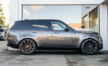 Land Rover Range Rover P400 AUTOBIOGRAPHY 3