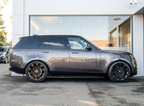 Land Rover Range Rover P400 AUTOBIOGRAPHY 3