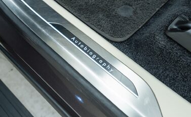 Land Rover Range Rover P400 AUTOBIOGRAPHY 27
