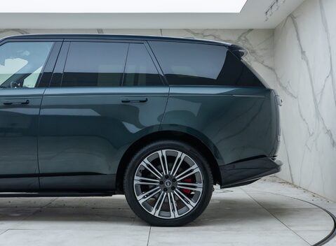 Land Rover Range Rover P530 SV 39