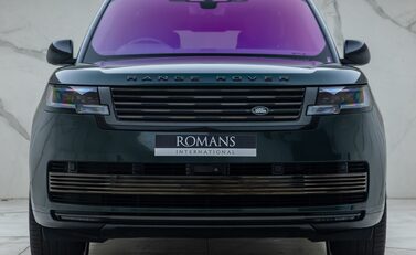 Land Rover Range Rover P530 SV 7