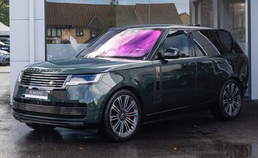 Land Rover Range Rover P530 SV 2