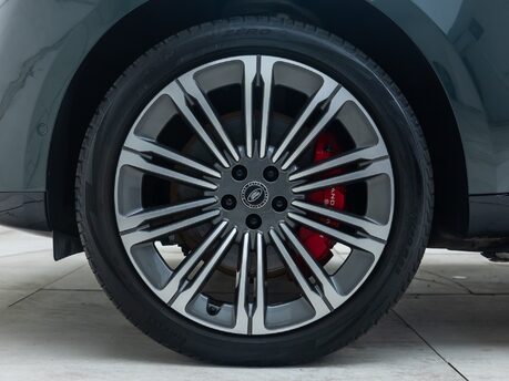 Land Rover Range Rover P530 SV 