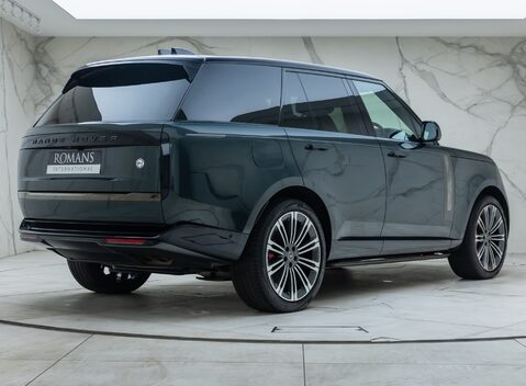 Land Rover Range Rover P530 SV 6