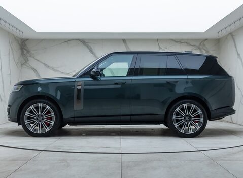 Land Rover Range Rover P530 SV 5