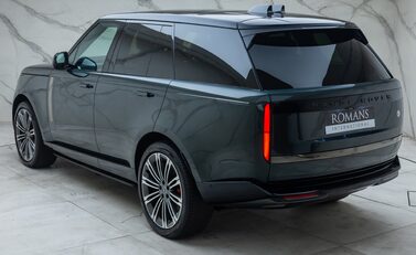 Land Rover Range Rover P530 SV 12