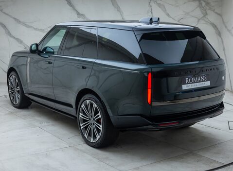 Land Rover Range Rover P530 SV 12