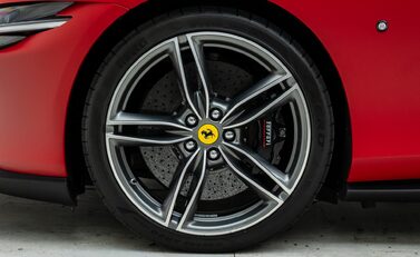 Ferrari Roma 26