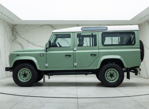 Land Rover Defender 110 HERITAGE 5