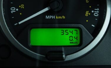 Land Rover Defender 110 HERITAGE 25