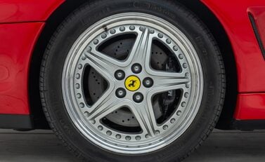 Ferrari 550 BARCHETTA Pininfarina 33