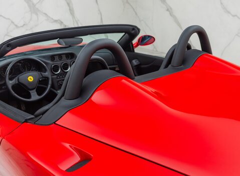 Ferrari 550 BARCHETTA Pininfarina 39