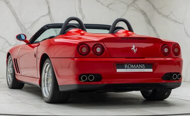 Ferrari 550 BARCHETTA Pininfarina 11