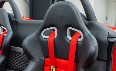 Ferrari 550 BARCHETTA Pininfarina 17