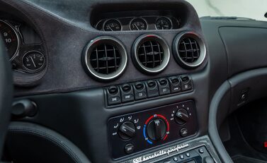 Ferrari 550 BARCHETTA Pininfarina 24