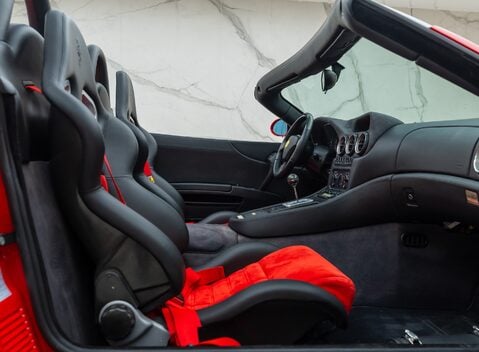 Ferrari 550 BARCHETTA Pininfarina 19