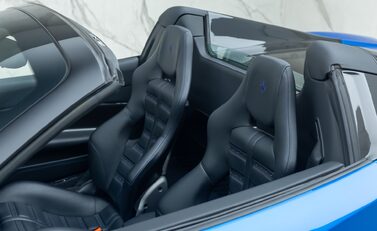 Ferrari 488 SPIDER 39