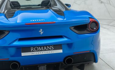 Ferrari 488 SPIDER 34