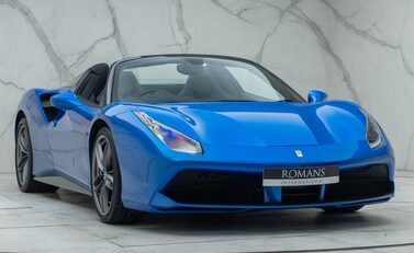 Ferrari 488 SPIDER 12