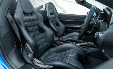 Ferrari 488 SPIDER 17