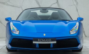 Ferrari 488 SPIDER 10