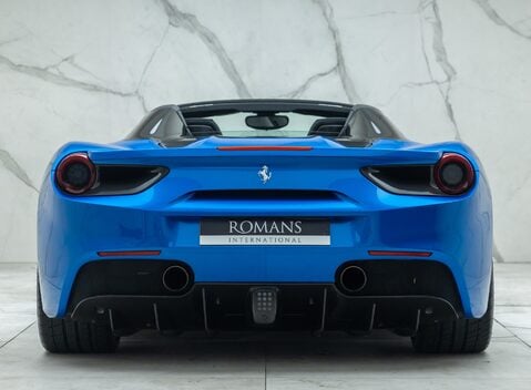 Ferrari 488 SPIDER 11