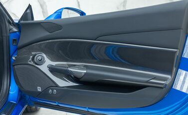 Ferrari 488 SPIDER 29