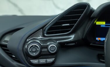 Ferrari 488 SPIDER 23