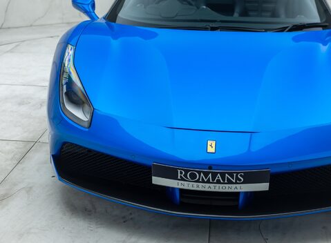 Ferrari 488 SPIDER 33