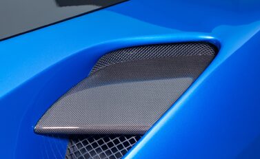 Ferrari 488 SPIDER 43