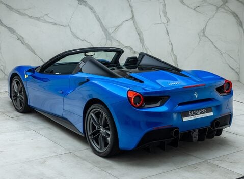 Ferrari 488 SPIDER 15