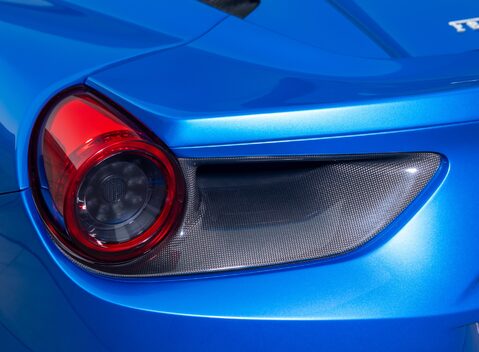 Ferrari 488 SPIDER 45