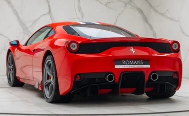 Ferrari 458 Speciale 10