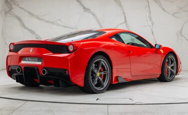 Ferrari 458 Speciale 6