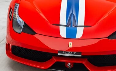 Ferrari 458 Speciale 28