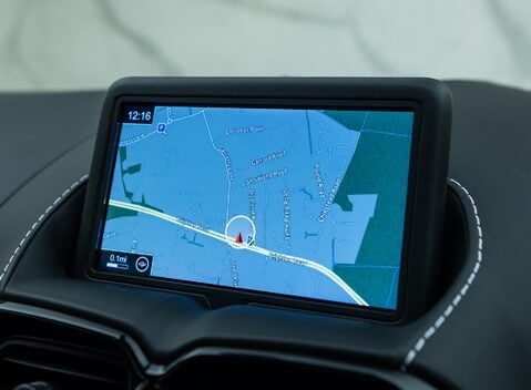 Aston Martin V8 Vantage 19