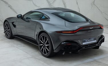 Aston Martin V8 Vantage 12