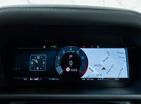 Land Rover Defender 110 OCTA EDITION ONE 25