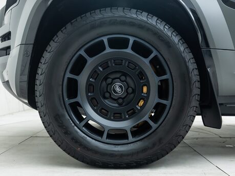 Land Rover Defender 110 OCTA EDITION ONE 