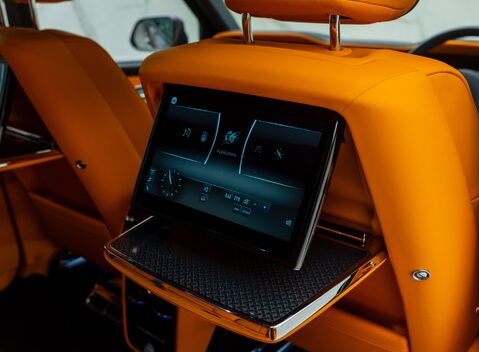 Rolls-Royce Cullinan BLACK BADGE 17