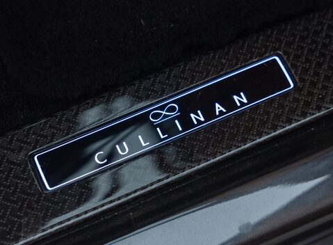 Rolls-Royce Cullinan BLACK BADGE 26