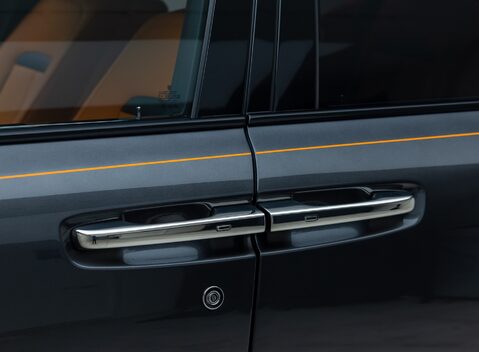 Rolls-Royce Cullinan BLACK BADGE 35