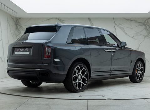 Rolls-Royce Cullinan BLACK BADGE 5