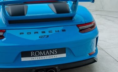 Porsche 911 GT3 (991.2) 28