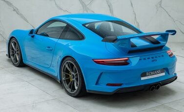 Porsche 911 GT3 (991.2) 12