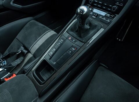 Porsche 911 GT3 (991.2) 24