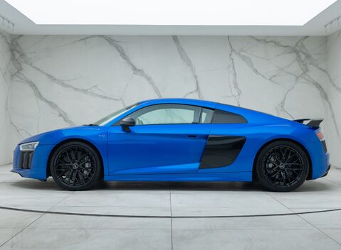 Audi R8 V10 PLUS 5