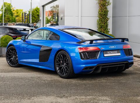 Audi R8 V10 PLUS 4
